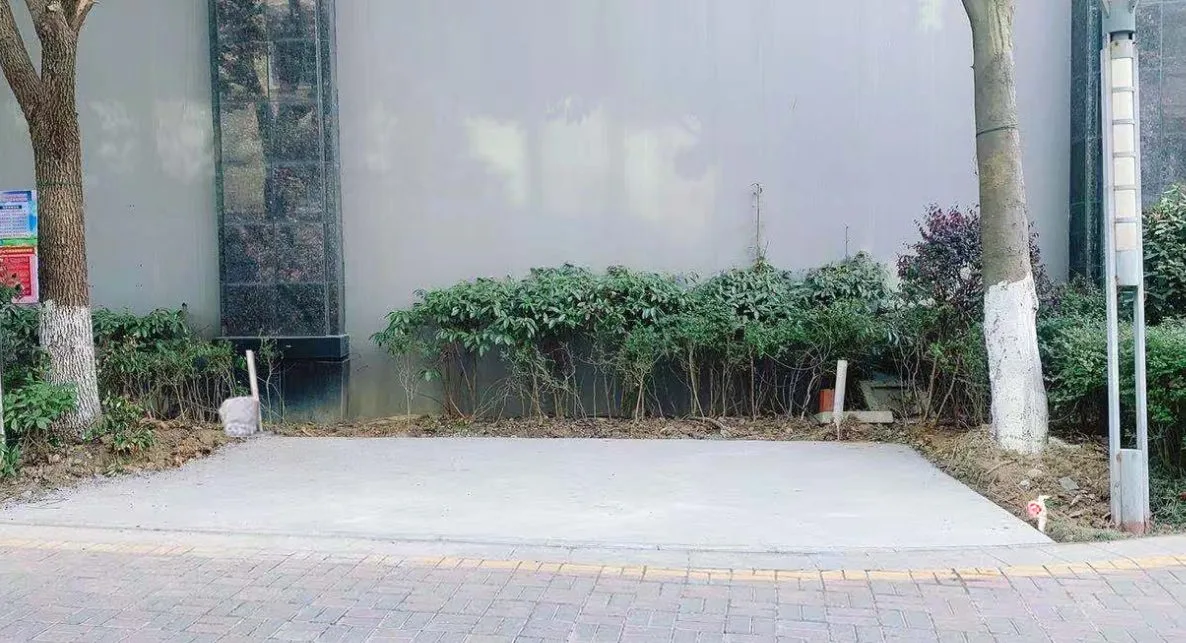 集中投放点 · 场地选址实景(图1) 集中投放点 · 场地选址实景